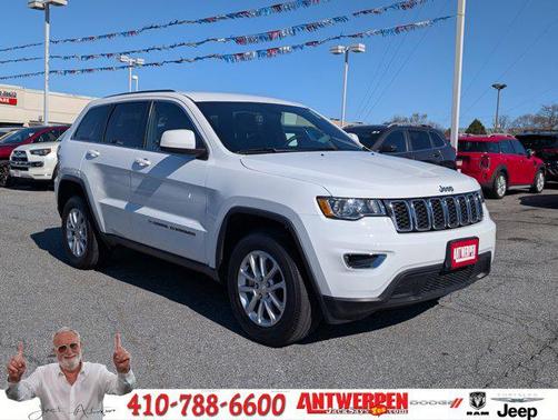 2022 Jeep Grand Cherokee Laredo