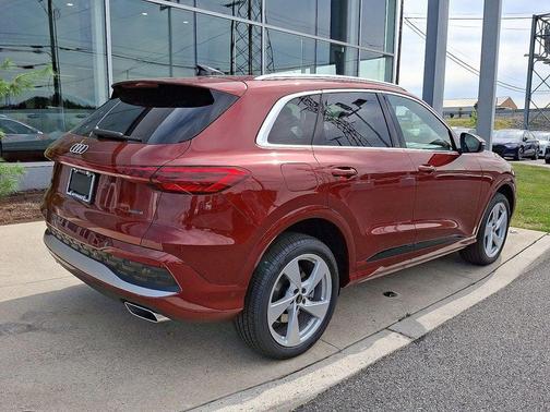 2025 Audi Q5 Premium Plus