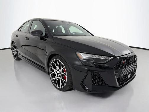 Mythos Black Metallic 2026 Audi RS 3 TFSI quattro S tronic