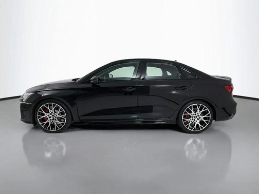 Mythos Black Metallic 2026 Audi RS 3 TFSI quattro S tronic