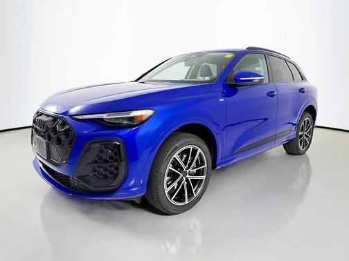 Ultra Blue Metallic 2026 Audi Q5 Premium Plus TFSI quattro S tronic
