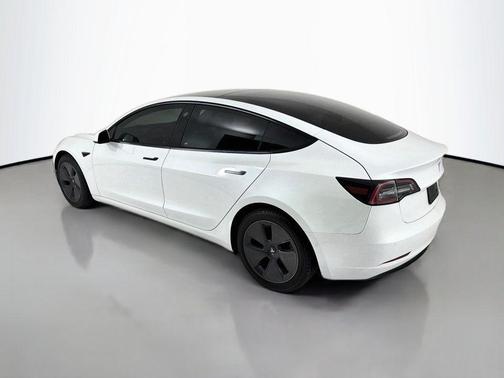 Pearl White Multi-Coat 2021 Tesla Model 3 Long Range