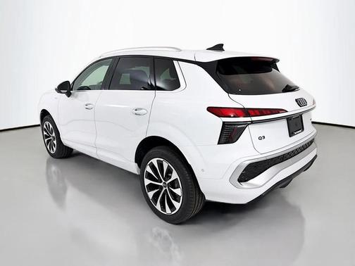 Glacier White Metallic 2026 Audi Q3 S line