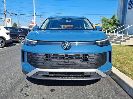 2025 Volkswagen Tiguan 2.0T SE 4MOTION