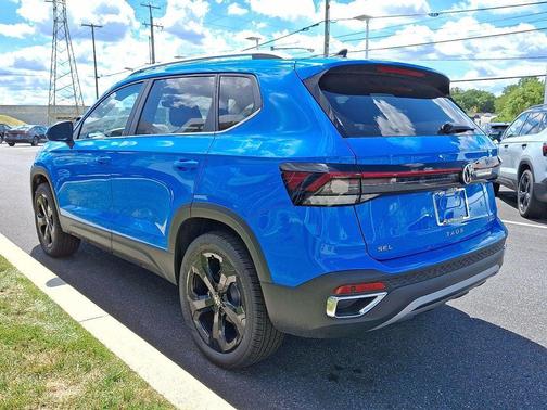 2025 Volkswagen Taos 1.5T SEL