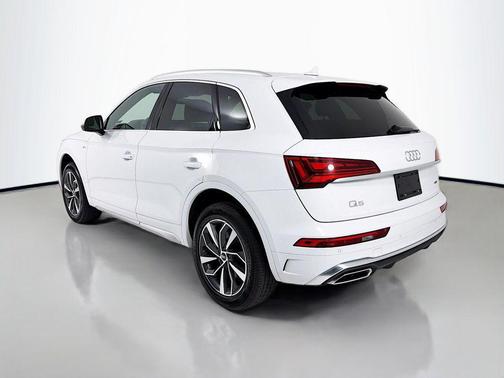 2023 Audi Q5 45 S line Premium
