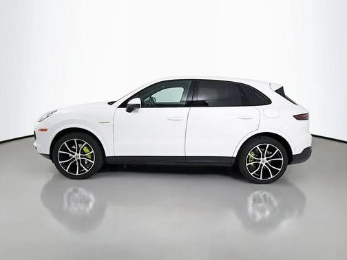 White 2019 Porsche Cayenne Cayenne E-Hybrid