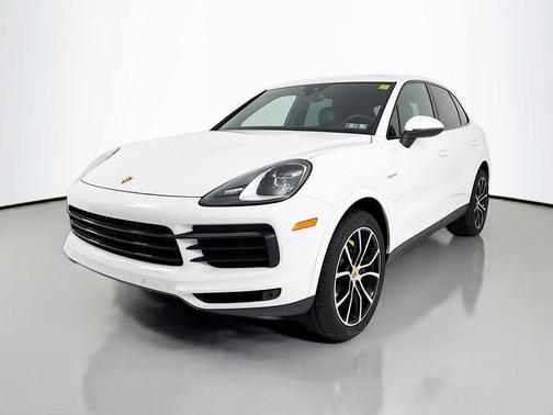 White 2019 Porsche Cayenne Cayenne E-Hybrid