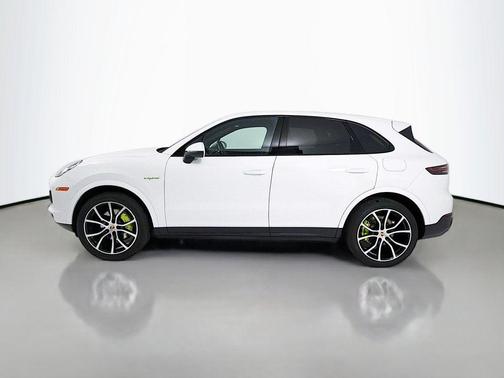 White 2019 Porsche Cayenne Cayenne E-Hybrid