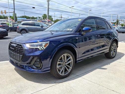 2025 Audi Q3 Premium 45 TFSI S line quattro Tiptronic