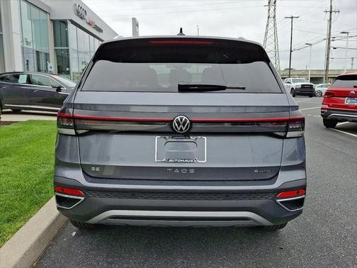 2025 Volkswagen Taos 1.5T SE