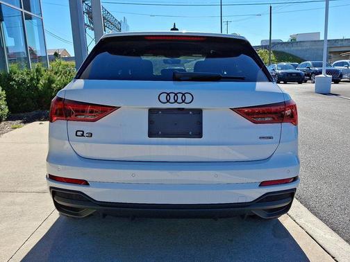 2025 Audi Q3 45 S line Premium Plus