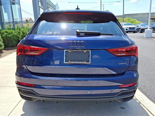 2025 Audi Q3 Premium 45 TFSI S line quattro Tiptronic
