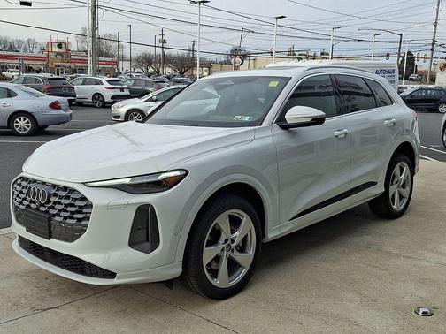 2025 Audi Q5 Premium Plus TFSI quattro S tronic