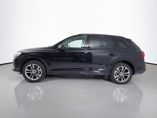 2026 Audi Q7 45 Premium