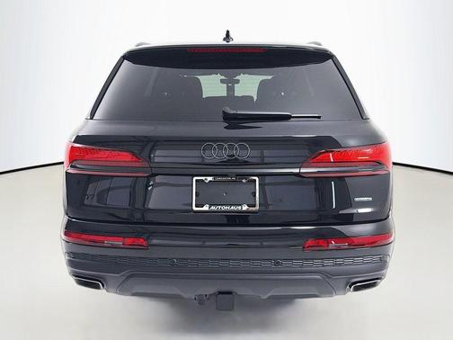 2026 Audi Q7 45 Premium