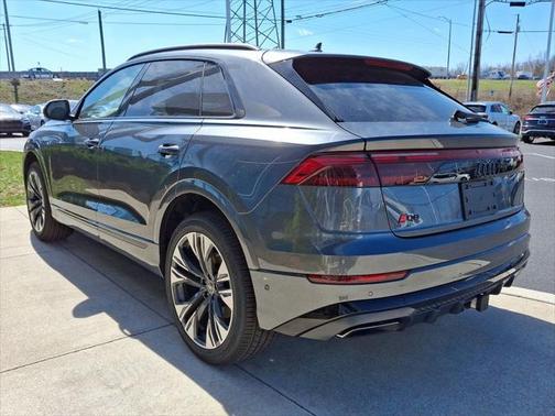 2025 Audi Q8 55 Premium Plus