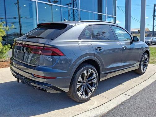 2025 Audi Q8 55 Premium Plus