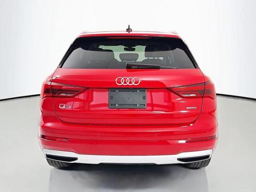Tango Red Metallic 2021 Audi Q3 40 Premium