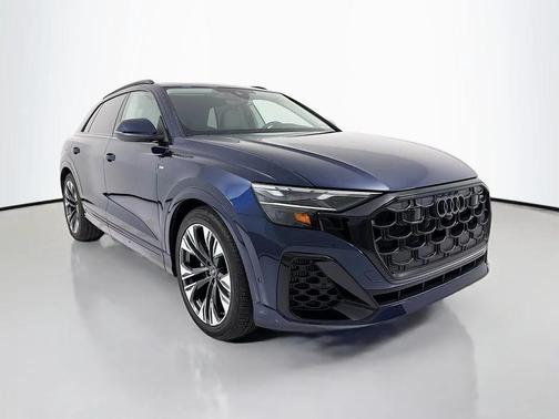 2025 Audi Q8 55 Premium Plus