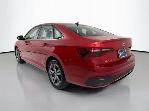 Kings Red Metallic 2023 Volkswagen Jetta 1.5T SE