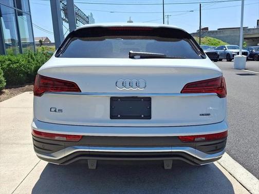 2024 Audi Q5 45 S line Prestige