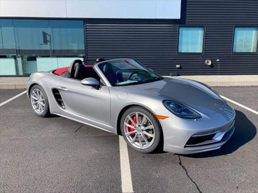2024 Porsche 718 Boxster S