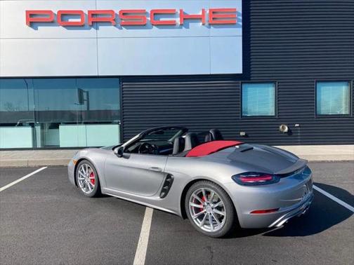 2024 Porsche 718 Boxster S