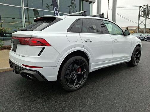 2025 Audi RS Q8 4.0T