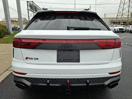 2025 Audi RS Q8 4.0T