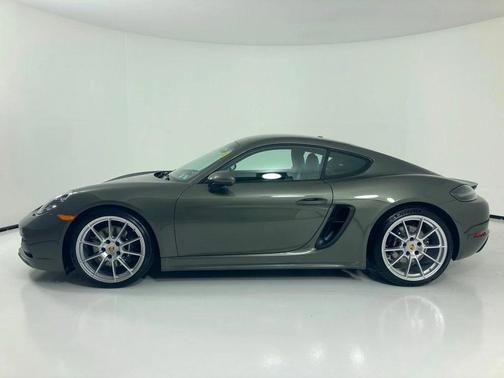 2025 Porsche 718 Cayman GTS 4.0