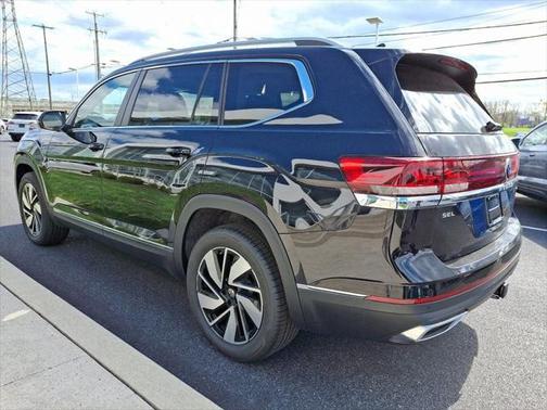 2025 Volkswagen Atlas 2.0T SEL