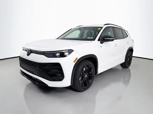 opal white pearl 2026 Volkswagen Tiguan 2.0T SE R-Line Black 4MOTION