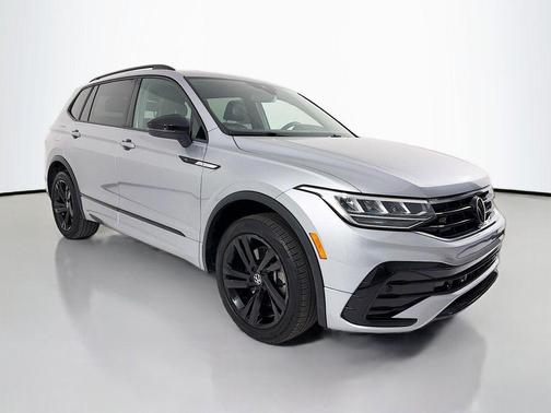 Pyrite Silver Metallic 2024 Volkswagen Tiguan 2.0T SE R-Line Black 4MOTION