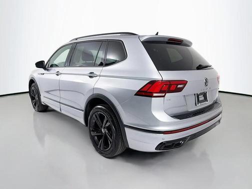 Pyrite Silver Metallic 2024 Volkswagen Tiguan 2.0T SE R-Line Black 4MOTION