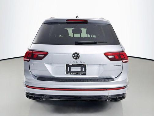Pyrite Silver Metallic 2024 Volkswagen Tiguan 2.0T SE R-Line Black 4MOTION