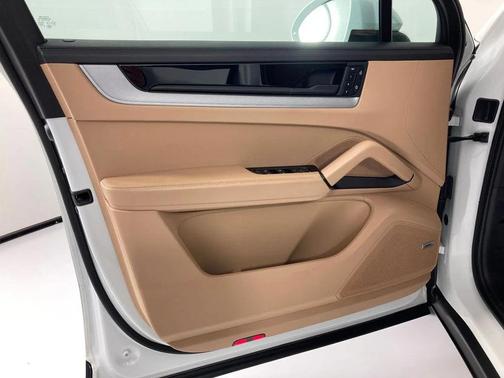 2024 Porsche Cayenne Cayenne