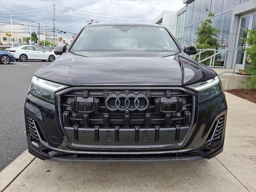 2025 Audi Q7 55 Premium Plus