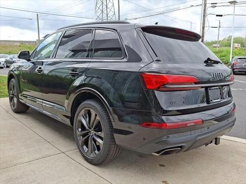 2025 Audi Q7 55 Premium Plus