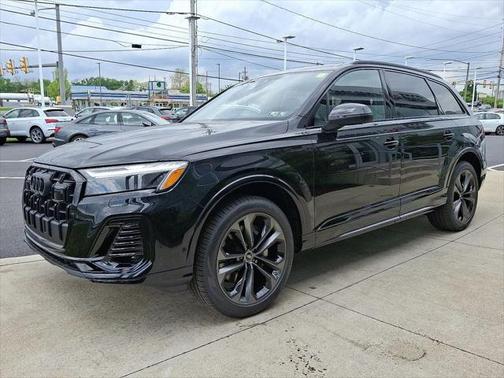 2025 Audi Q7 55 Premium Plus