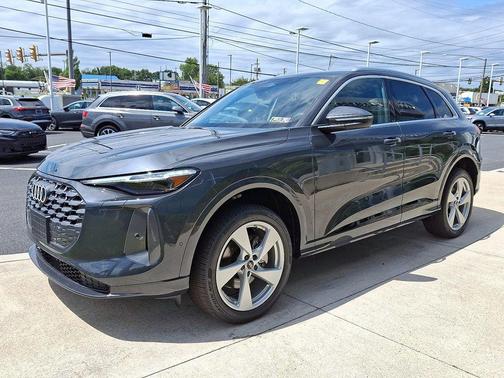 2025 Audi Q5 Premium Plus