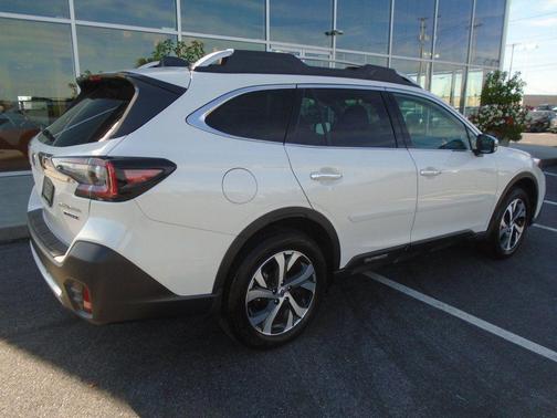 2021 Subaru Outback Touring