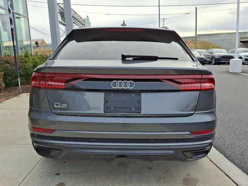 2023 Audi Q8 55 Prestige
