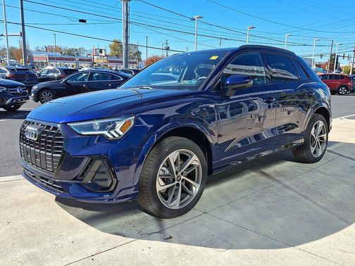 2025 Audi Q3 Premium 45 TFSI S line quattro Tiptronic