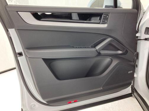 2024 Porsche Cayenne Cayenne S E-Hybrid