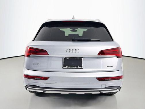 Florett Silver Metallic 2021 Audi Q5 45 Prestige
