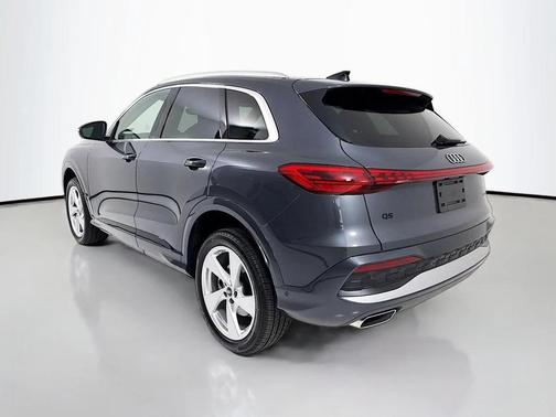 Tambora Gray Metallic 2025 Audi Q5 Premium Plus TFSI quattro S tronic