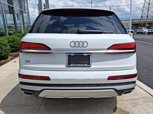 2025 Audi Q7 45 Premium