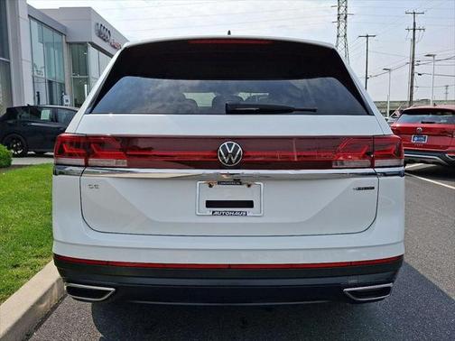 2024 Volkswagen Atlas 2.0T SE