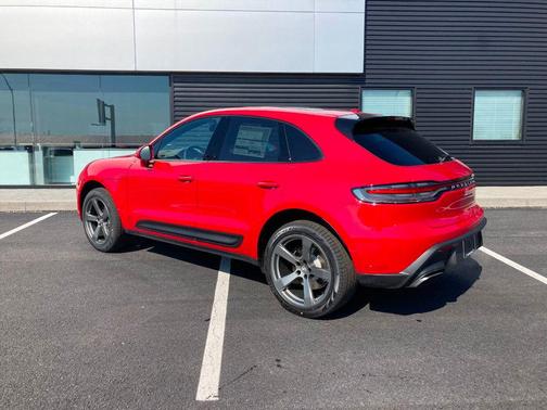 2024 Porsche Macan 